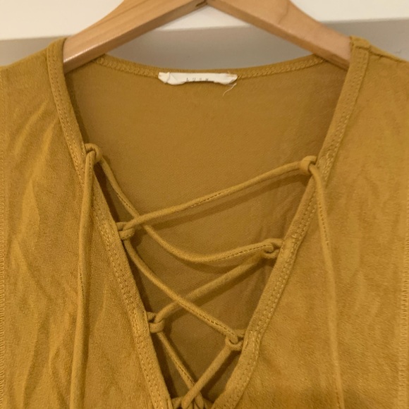 Lush mustard yellow chambray front tie dress - Picture 4 of 5